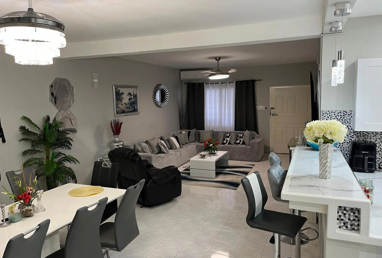 Gated 3 Bedroom In Tower Isle Jamaica